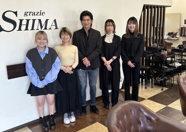 美容師免許をお持ちの方は…
カットなどの施術をお任せ★
もちろん『カットのみ』など、できる工程までで問題なし♪