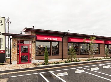 上高地あずさ珈琲　橿原店 ほとんどのスタッフが未経験からのスタートでした★
優しい先輩ばかりだから、いつだって気軽に相談もできちゃいます♪