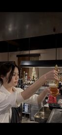 未経験でもビールの注ぎ方から丁寧にお教え致します。