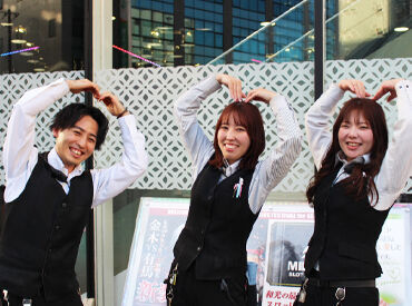 ミリオン石神井公園スロット館 ＼頼れる先輩がいっぱい／
困ったときはインカム（無線）でHELP♪
むしろ「助けてください！」って言われる前に駆け付けます！