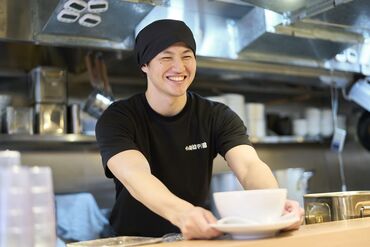 女性のお客様も多いキレイなお店なので、お仕事環境もバツグンです！おいしいまかないも毎回楽しみ◎