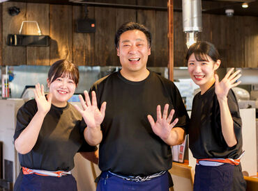 大阪焼肉うま勝栃木店 ＼オープニングスタッフ大募集！／
「みんなで始めたばかり」だから、
同期がたくさんいて心強い♪