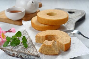 ファッション人材リンク株式会社【FJL】 ﾟ*｡☆ NEWスタッフ募集 ☆。*ﾟ
新大阪駅でのお土産販売STAFF
レジなし！未経験でも安心の職場♪
福利厚生充実・日週払い有