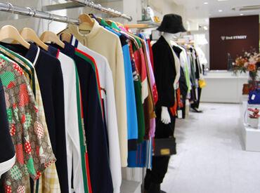 未経験でも大歓迎!
「一人では不安…」そんな方は、
お友達との応募もOKです♪