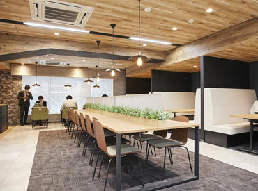 ★設備も充実★
コーヒー・ティーマシン完備!オフィスグリコも完備◎