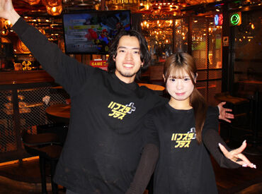 20~30代STAFFメインで楽しく営業中★
休憩時間は皆でダーツで遊ぶことも♪
お客様もスタッフも明るくて優しい人ばかり！