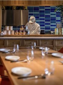 The TAILOR YARD MAIN DINING　※2026年3月OPEN 「ありがとう」や「さっきの対応よかったよ！」etc.
チームワークの良さがジマン。だから、忙しい時でも楽しく働けるんです♪