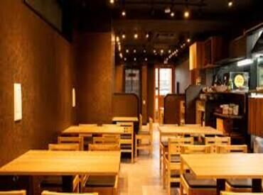 酒場カモスビト ＜オープニングチャンス＞
準備がめんどうな履歴書不要！
手ぶら面接＆普段着で、
お店の雰囲気をぜひのぞきに来てください♪