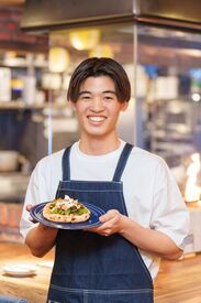 面接時の履歴書は不要！友達同士での応募もOK！
まずはお気軽にご応募くださいね♪