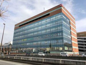 ≪南大沢駅徒歩2分！≫
個別指導併設で、小学生から高校生が通うにぎやかな教室です。