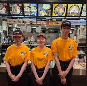 らあめん花月嵐 イオンスタイル仙台卸町店 フルタイム勤務の際は、まかない付き！
お店自慢のラーメンが無料で食べられます♪
※画像はイメージです。