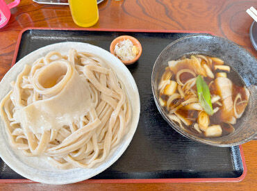 ＼うどん好き、必見！／
うれしいまかないあり◎
絶品うどんが無料で食べられるんです♪
※写真はイメージです。