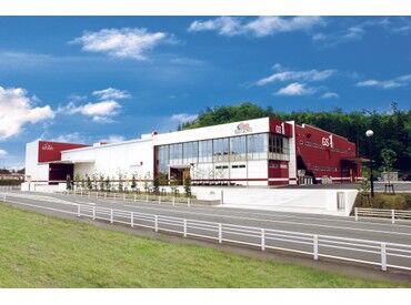 新日本印刷株式会社 瑞浪印刷工場 GOOD SPEED 落ち着いた雰囲気のオフィスで、
スタッフ同士のコミュニケーションも◎
事務職が初めてでも安心してスタートできます！