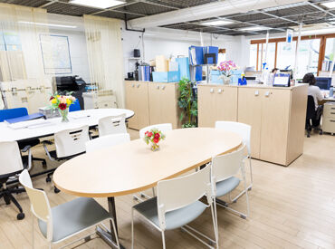 涼しい室内での事務作業がメインです！
高めの時給で短時間でもしっかり家計の足しに◎