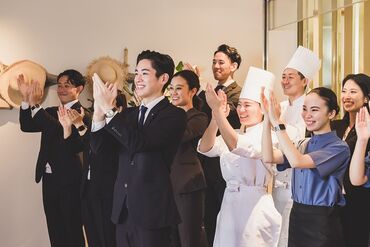 スタッフ同士仲良し♪
未経験スタート多数で、先輩がしっかりフォロー★
安心して働ける温かい職場です!