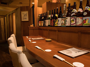 ＼バイトデビュー大歓迎／
ほとんどのスタッフが未経験からのスタート★
優しい先輩ばかりだから、ご安心ください♪