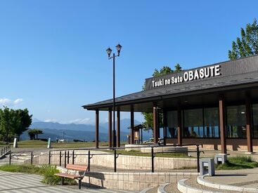 姨捨サービスエリア　上り線 カフェコーナーもあり！
ソフトクリームを巻くのがうまくなるかも！？