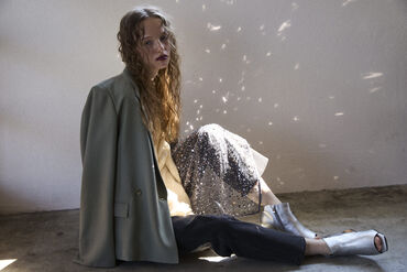 時給1200円～1500円＋交通費支給♪
週1日～＆1日3h～OK！
昇給や社員割引も充実★