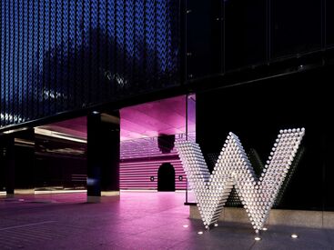 憧れの有名ホテルで働けるチャンス★
20代の女性スタッフ大活躍中！
楽しい仲間もいっぱいです♪