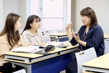 神戸元町医療秘書専門学校 専門学校の講師として働いてみませんか？
免許や資格がなくても始められるお仕事です！
＼駅チカ♪交通費全額支給！／
