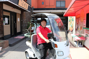 \週1日~勤務OK!/
講義やサークルの合間や本業とのWワークもOK!
未経験でも安心の研修あり!