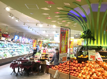 ＼週2日＆4時間～スキマバイトに◎／
年内から働きたい方も、来年から働きたい方も集合★
