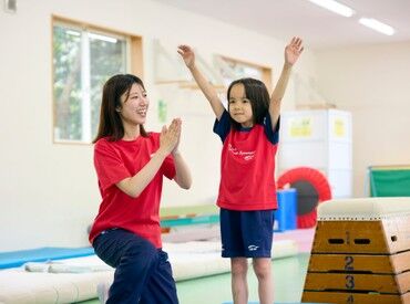 イトマンスイミングスクール玉出【103】 子どもたちと楽しく体を動かしましょう♪
成長も感じられてやりがいのあるお仕事です☆