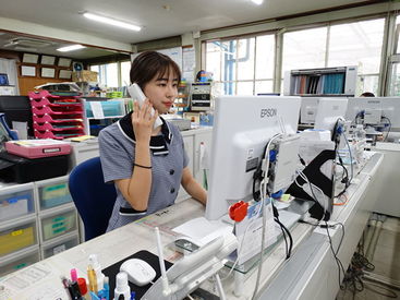 自動車教習所を裏方からサポート！
別拠点でも送迎ドライバー（パート）＆教習指導員候補者（契約社員）を同時募集中！