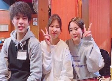 和牛焼肉 うのう あべの店 シフトは2週間毎にLINEで提出！
学校や遊びの予定、Wワークとも両立しやすいお店♪
種類豊富なまかないも◎