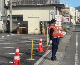 まずは3日間の法定研修からスタート！
基礎から学べますので未経験でも安心してください♪
面接時履歴書不要です☆