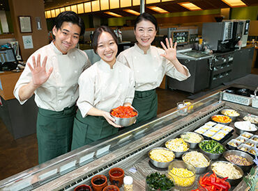 接客が好きな方、好きになりたい方
好きではない方 …などみなさん歓迎◎
先輩スタッフが慣れるまで
しっかりサポートします★