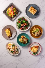 見た目も美しい&体にも嬉しいお惣菜を多数取り扱います♪
食べることが好き、人と話すことが好きな方にもオススメのお仕事です◎