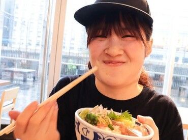 築地食堂源ちゃん　イオンモール須坂店 働きやすさバツグン！未経験スタートのスタッフも多数活躍中です♪
シフト自由で学校・家事・Wワークとも両立OK★