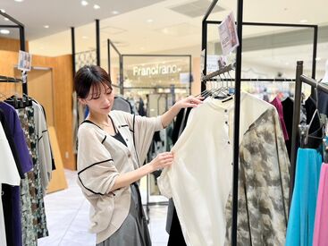 ノルマなし◎おしゃれが好き必見！

20代～30代女性スタッフ活躍中
