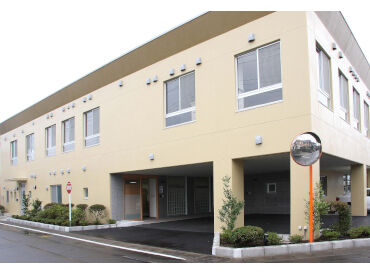 小山ケアセンターそよ風 ＼人柄重視の採用です！／
しっかりしたサポート体制で、安心して始められる環境♪
希望の働き方、お気軽にご相談を◎