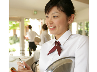 有限会社ファインサーヴィス　(勤務地：水戸プラザホテル) 若いスタッフも多く在籍し明るい雰囲気です！
お友達と一緒に同時応募も大歓迎！一緒にスタートできるので安心◎
