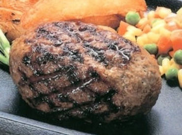 <絶品まかないが1食200円!>
美味しいハンバーグが格安で♪
1食分の食費を節約できちゃいます◎
一人暮らしの方も安心!