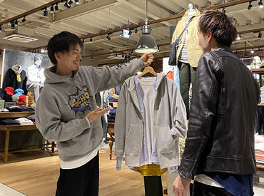 スタッフ同士の仲が良く、仕事のことはもちろん、
日常の出来事なども気軽に話せる明るい職場です◎