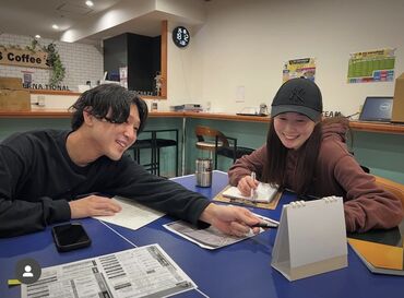 主婦(夫)でも中高年でも大・歓・迎★
スタッフの8割は未経験スタートです◎