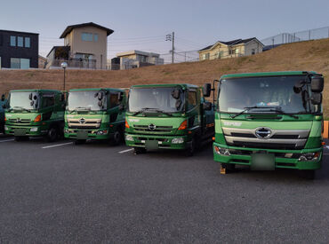 「実務経験がない…」
「運転は久しぶり…」
そんな方もご安心ください◎
ベテラン社員がイチから丁寧に教えます!
