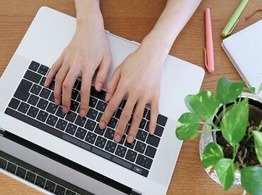 お客様から「ありがとう」と温かい言葉をいただく機会も多く、
日々やりがいを感じながら働けますよ☆
※画像はイメージです