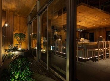＼経験豊富なスタッフが活躍中！／
困ったことはすぐに相談できる環境です◎
チームで協力しながら働いています♪