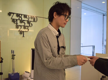 映画好きには嬉しい特典、従業員鑑賞制度あり☆彡
お仕事しながら、いち早く映画情報もcheckできちゃう♪