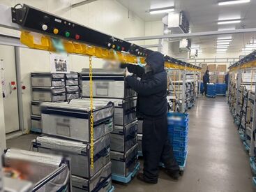 「大丈夫?」「困ったことはない?」と
お互いに声を掛け合いながら業務を進めています!
チームワーク抜群で働きやすい◎