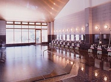 なりた温泉/ビール園 幅広い年代が活躍できる環境です！
勤務日数、勤務時間の相談はお気軽にどうぞ♪
