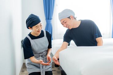 小山駅から徒歩5分！
通いやすさも抜群です。
＜マイカー通勤OK＞なので、 現在活躍中のスタッフはほぼ全員車通勤しています！