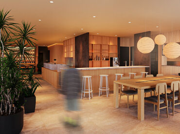 綺麗なレストランで、新しい仲間と一緒にバイトスタート！
美味しいまかないが食べられるのも嬉しい♪