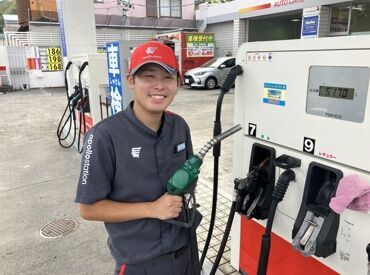 10～50代まで、
幅広い年代のスタッフが活躍中！
未経験の方・初バイトの方も歓迎です♪
友達と一緒の応募もお待ちしています◎