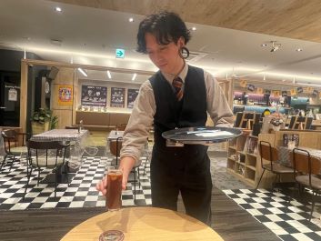 「朝は苦手…」「短時間でサクッと働きたい」という方必見!
扶養内やWワークもOKなので、
まずはお気軽にご応募ください◎