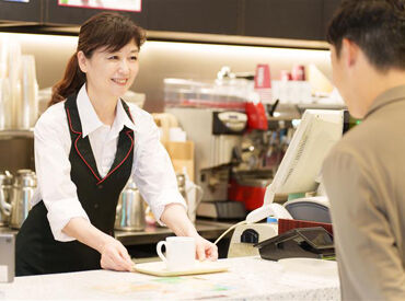 カフェ・ベローチェ 日本橋堀留町店 ベローチェは"セルフサービス"だから
お仕事カンタン＆スグ覚えられる♪
だから初バイトの方にもオススメなんです◎